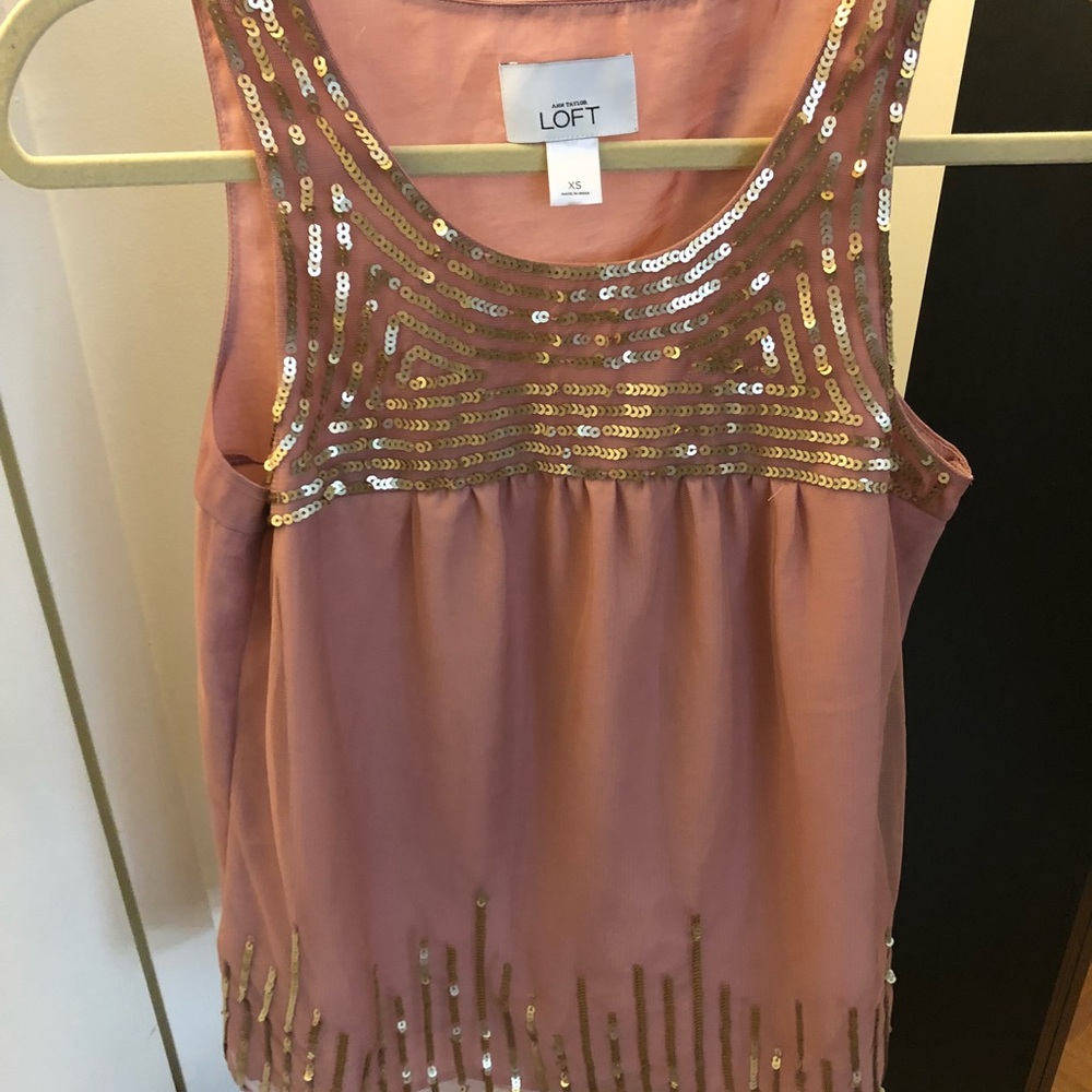 Loft top - gold sequins